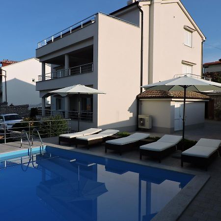 Apartments Villa Residenca Novi Vinodolski Exterior foto