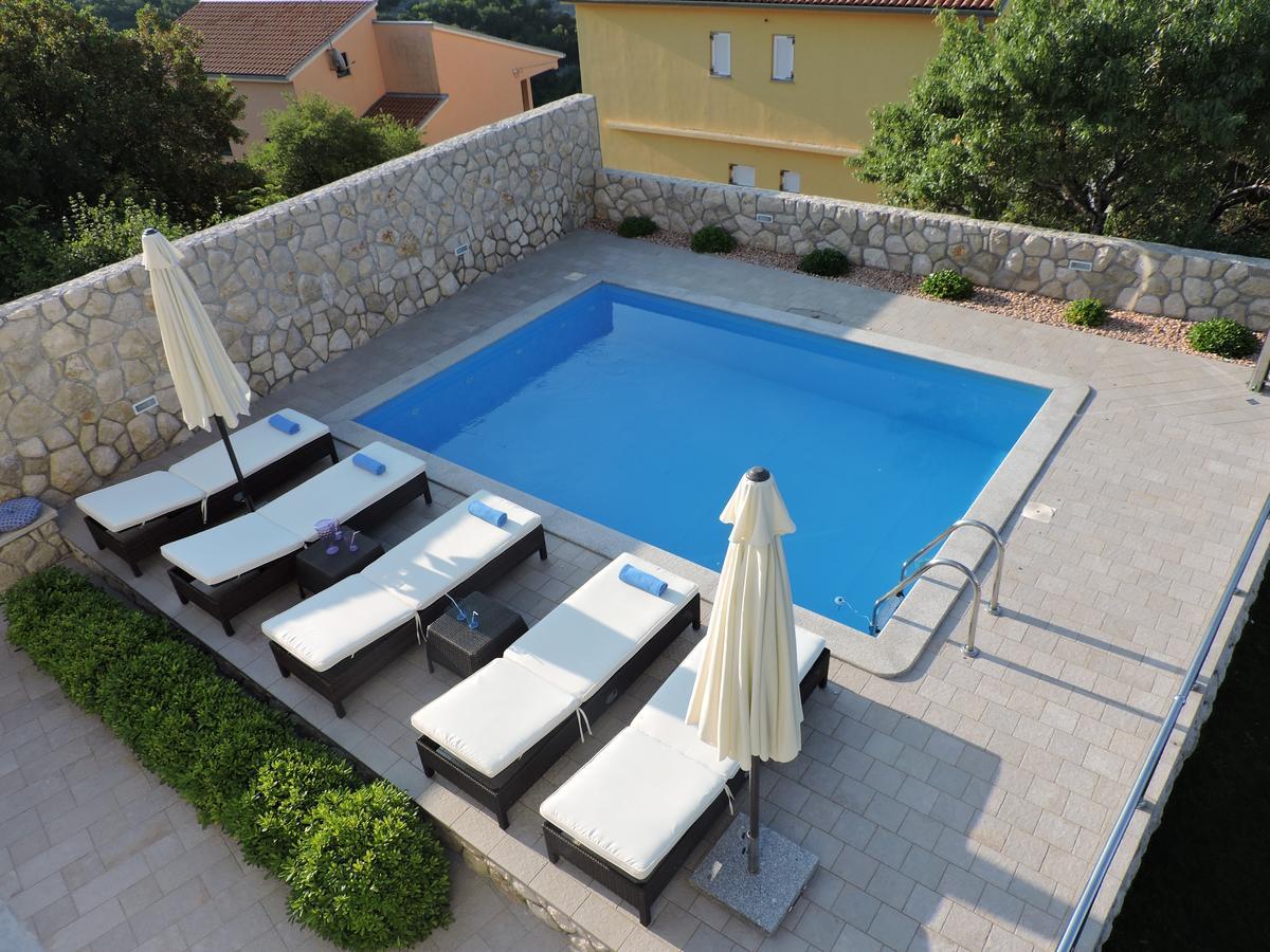 Apartments Villa Residenca Novi Vinodolski Exterior foto